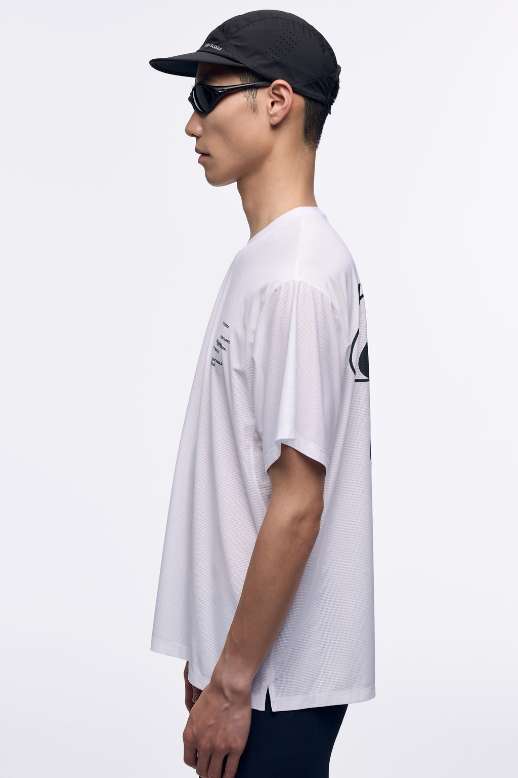 VT-26SS-TS-021 Unisex One-Piece Running T-Shirt.
