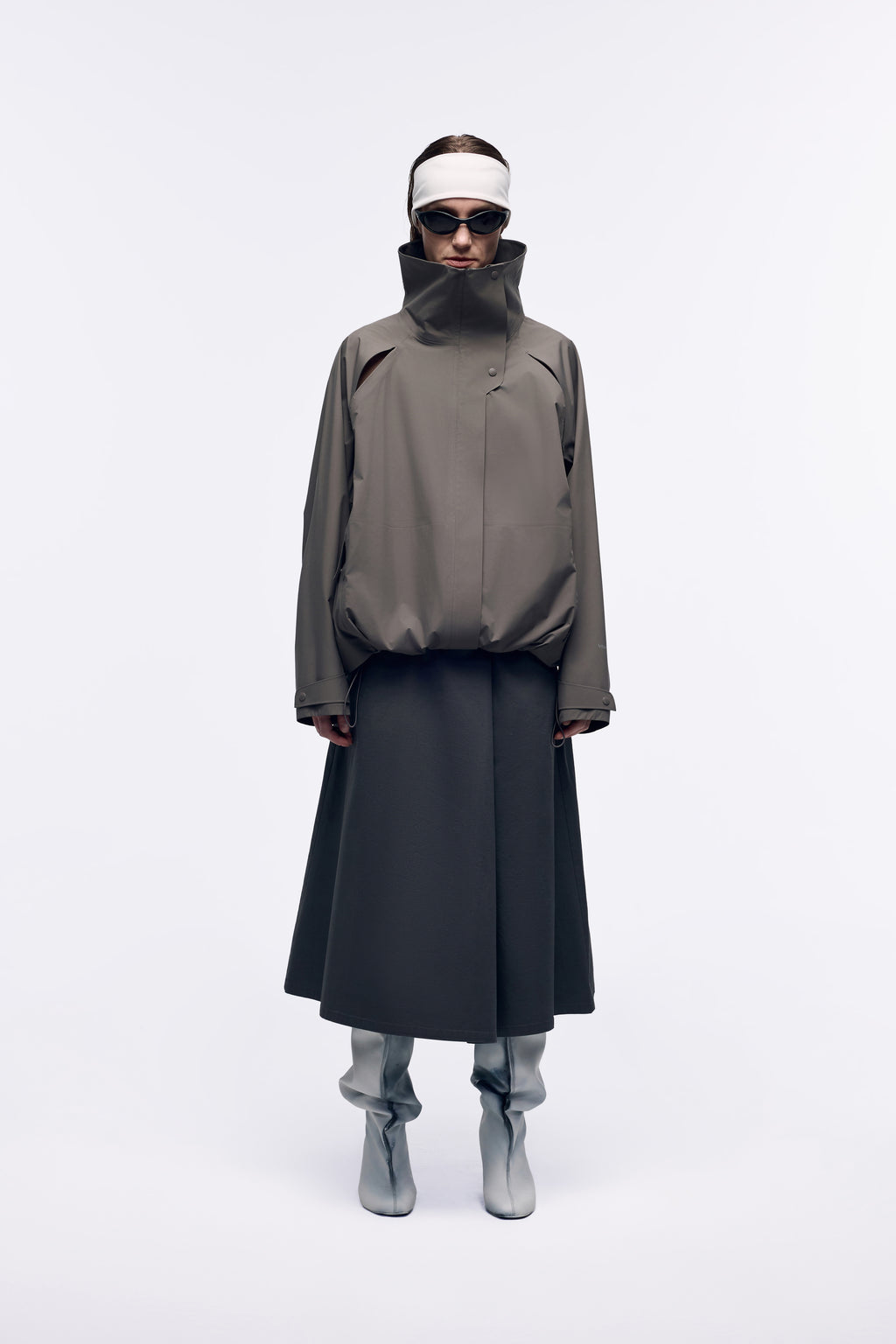 Ventarra women's bonded jacket in Off-White — oversized waterproof windbreaker with fully taped seams, relaxed fit