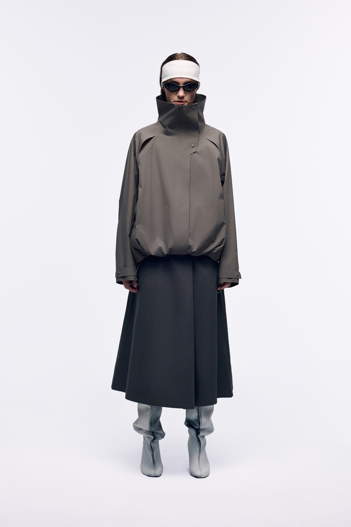 Ventarra women's bonded jacket in Off-White — oversized waterproof windbreaker with fully taped seams, relaxed fit